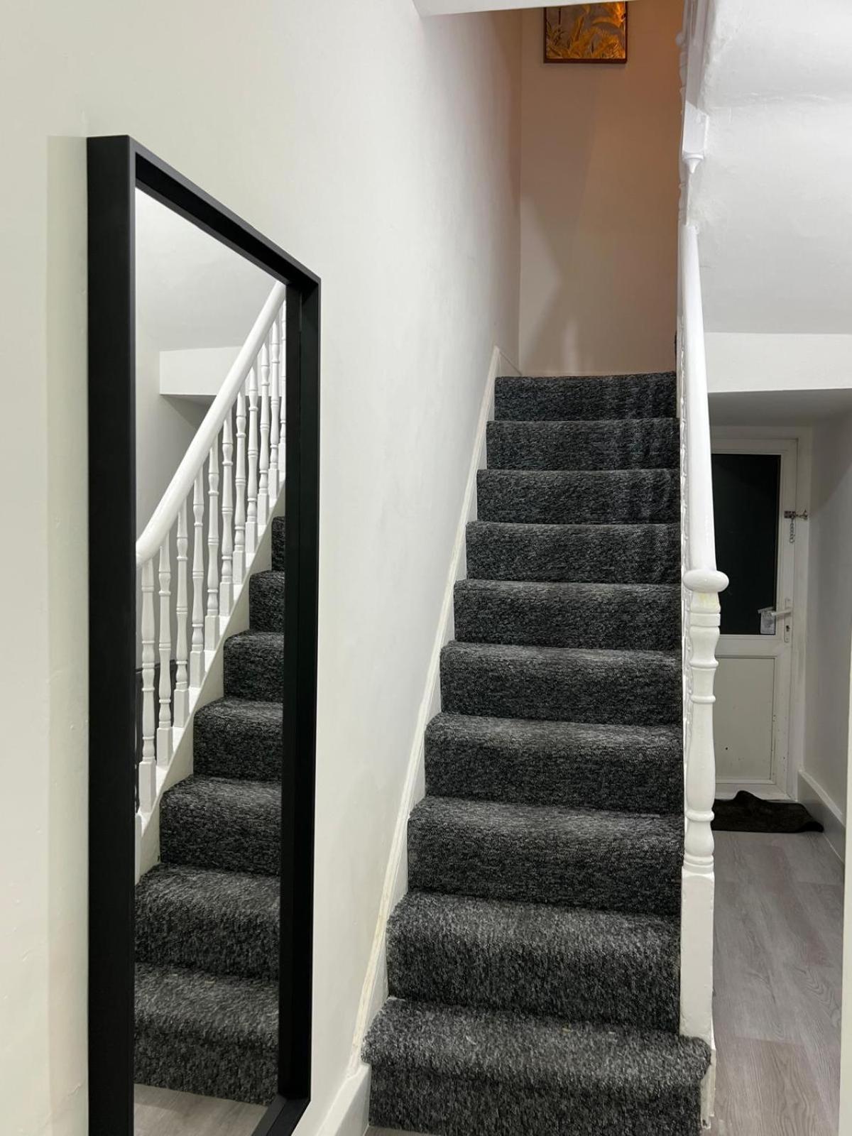 Oxborne Uk - Plaistow London