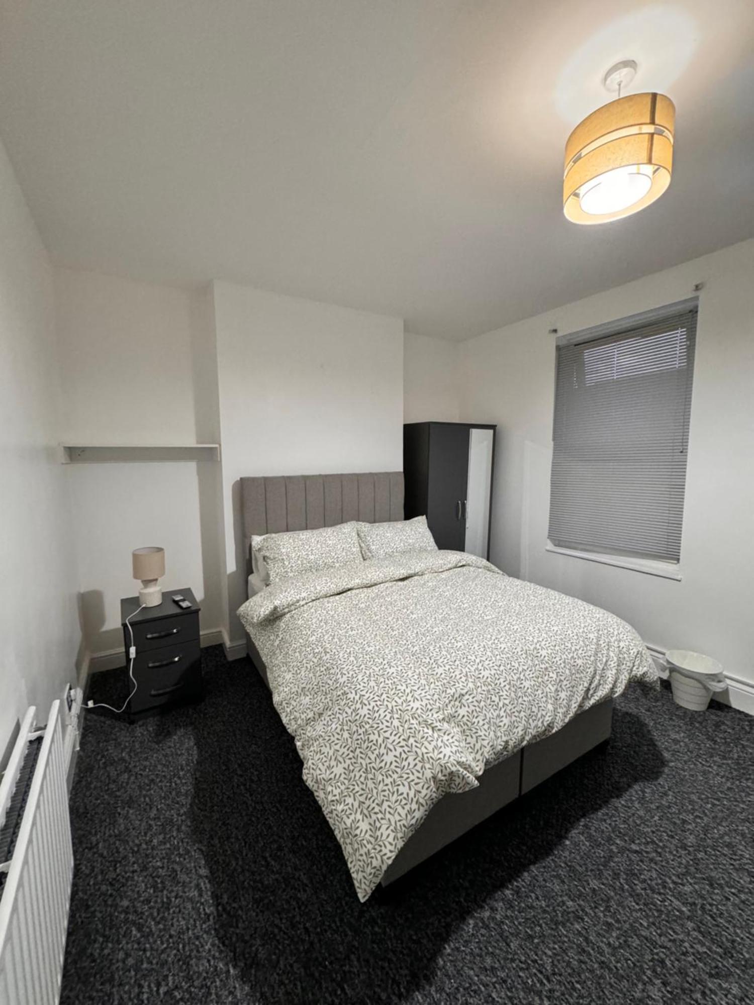 Oxborne Uk - Plaistow Guest house